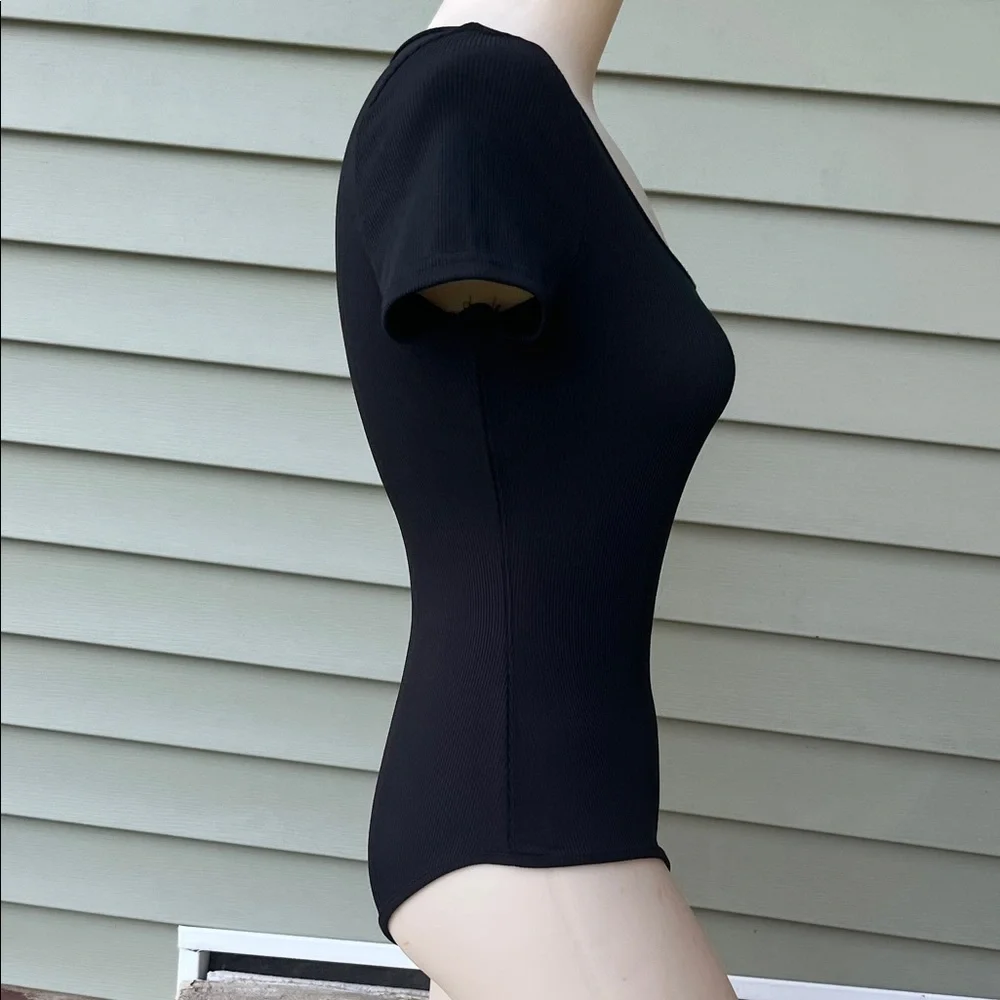 New Amazon Black Ribbed Bodysuit - Picture 4 of 12